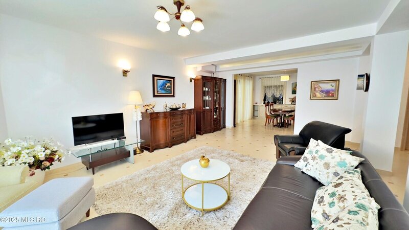 VILA - AGIGEA - RO-RO/STEAUA DE MARE - APROAPE DE MARE - Comision 0%